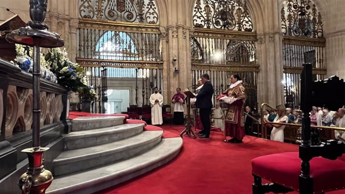 El Ayuntamiento de Burgos renueva el centenario voto a Santa María la Mayor