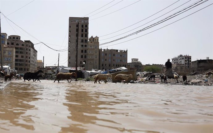 Archivo - Imagen de archivo de inundaciones en Yemen