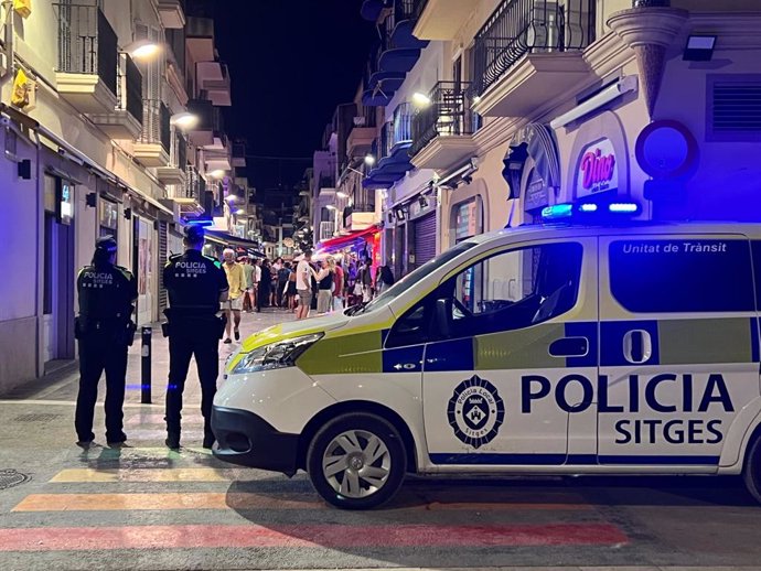 Agentes de la Policia Local de Sitges (Barcelona), en una imagen de archivo