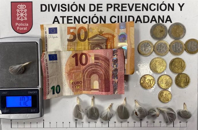 Droga intervenida al detenido en Pamplona