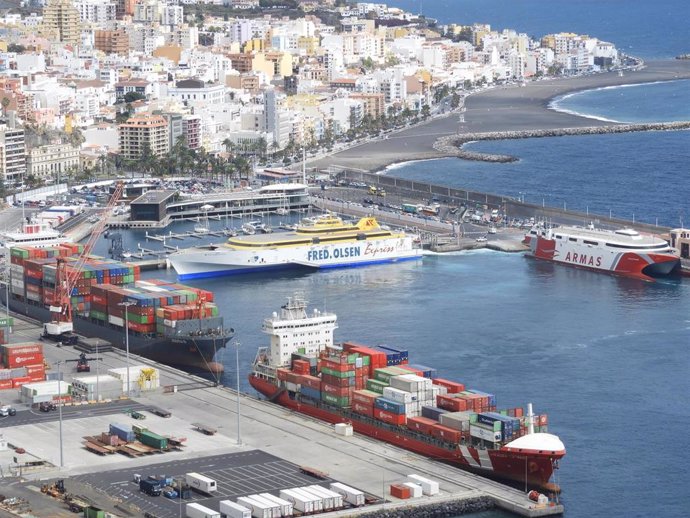 Archivo - Puerto de Santa Cruz de La Palma