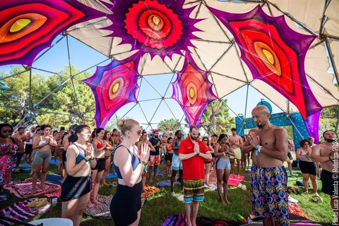 Yoga en el Rototom Sunsplash