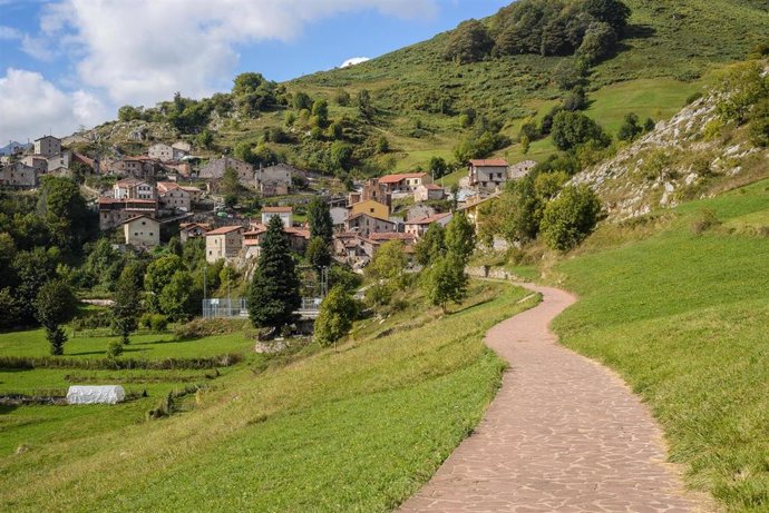 Archivo - Pueblo de Tresviso, en los Picos de Europa