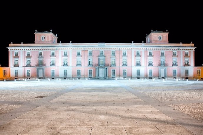 Archivo - Fachada del Palacio del Infante Don Luis.