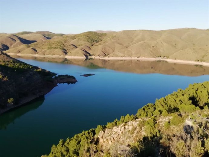 Archivo - Los embalses de la Cuenca del Ebro están al 56% de su capacidad.