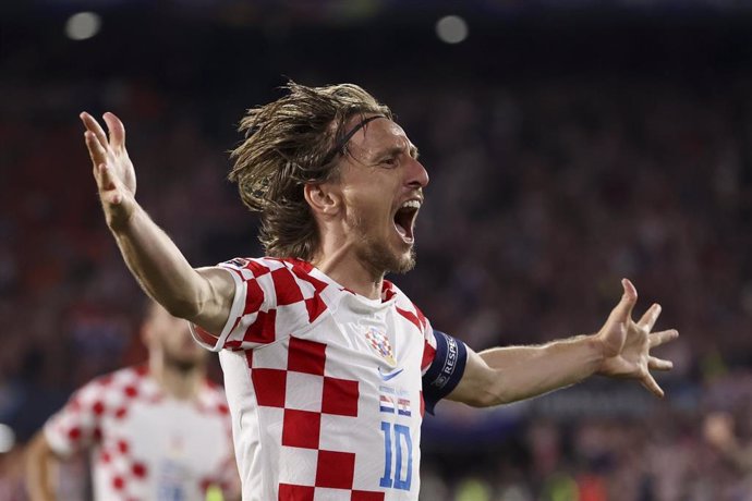 Archivo - Luka Modric celebra un gol con Croacia en la UEFA Nations League