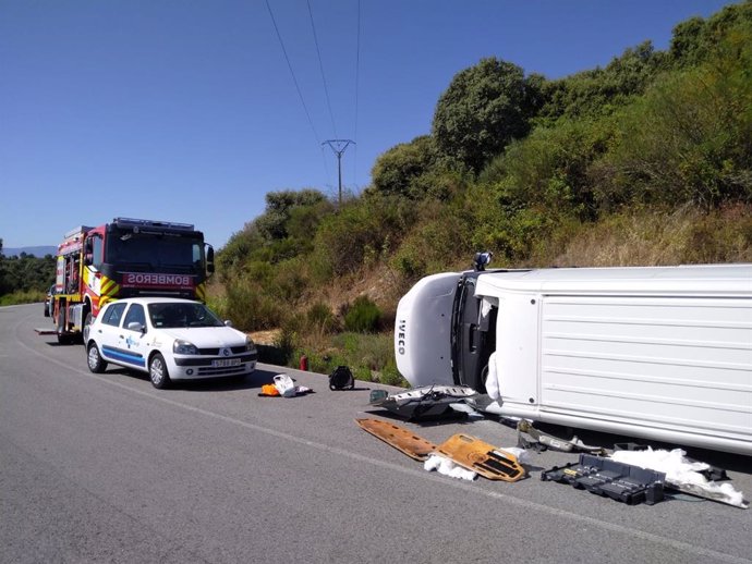 Lugar del accidente que ha requerido la actuación de los bomberos de Ponferrada.