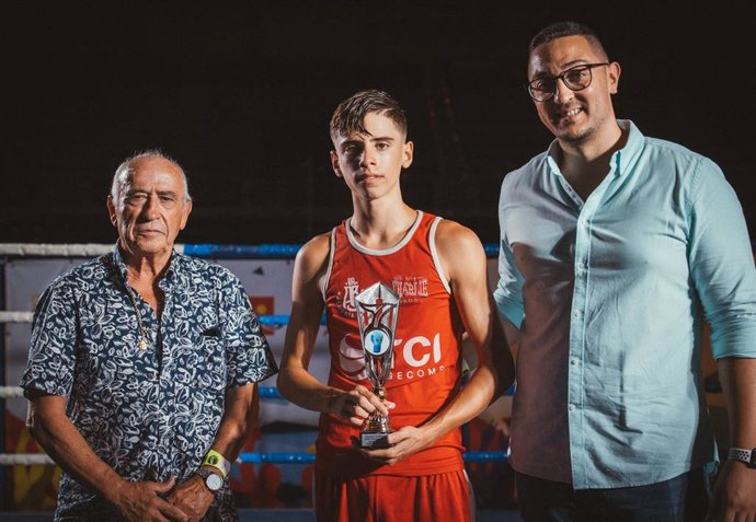 Velada de boxeo celebrada en el Palacio de los Juegos del Mediterráneo durante la Feria de Almería.