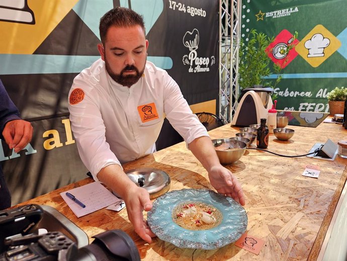 Alejandro Ruiz participa en el Espacio Gastronómico de la Feria de Almería.