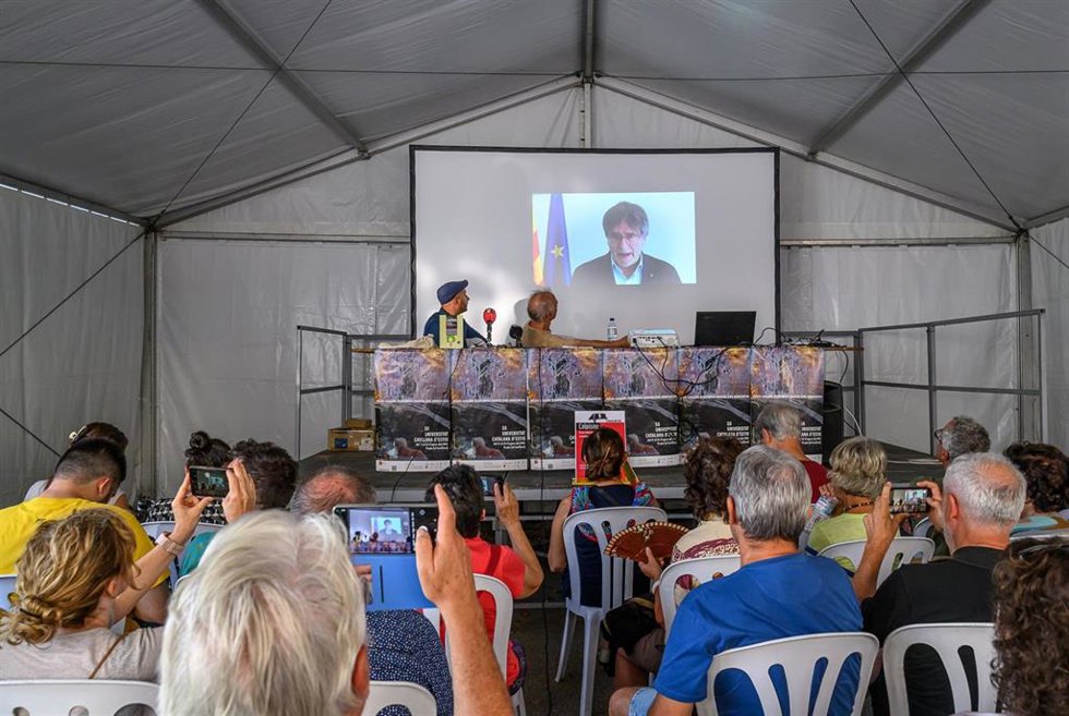 El expresidente de la Generalitat Carles Puigdemont en una intervención en vídeo en la Universitat Catalana d'Estiu 2024