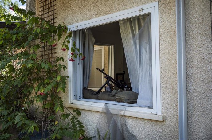 Archivo - 19 October 2023, Israel, Nir Oz: A View Of The Devastation Caused By Islamist Hamas Militants On The Kibbutz Nir Oz. Photo: Ilia Yefimovich/Dpa (Foto De ARCHIVO) 19/10/2023 ONLY FOR USE IN SPAIN