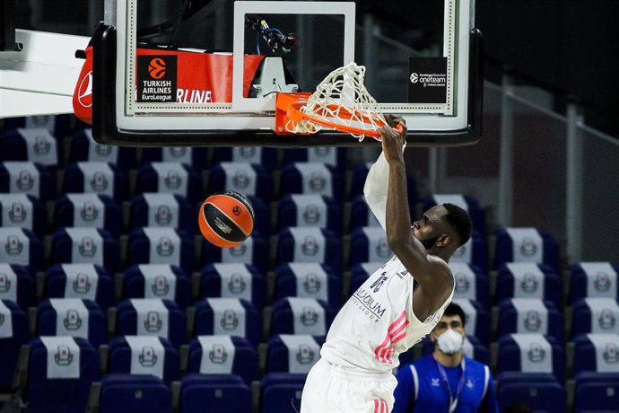 Archivo - Usman Garuba en un partido con el Real Madrid en el Wizink Center