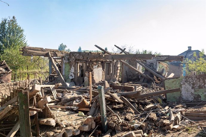 August 18, 2024, Bilopillya, Ukraine: A residential building is seen destroyed in a guided aerial bomb attack on civilian infrastructure. Russian troops conducted an air strike on the town of Bilopillya in Sumy region, targeting a residential area. A woma