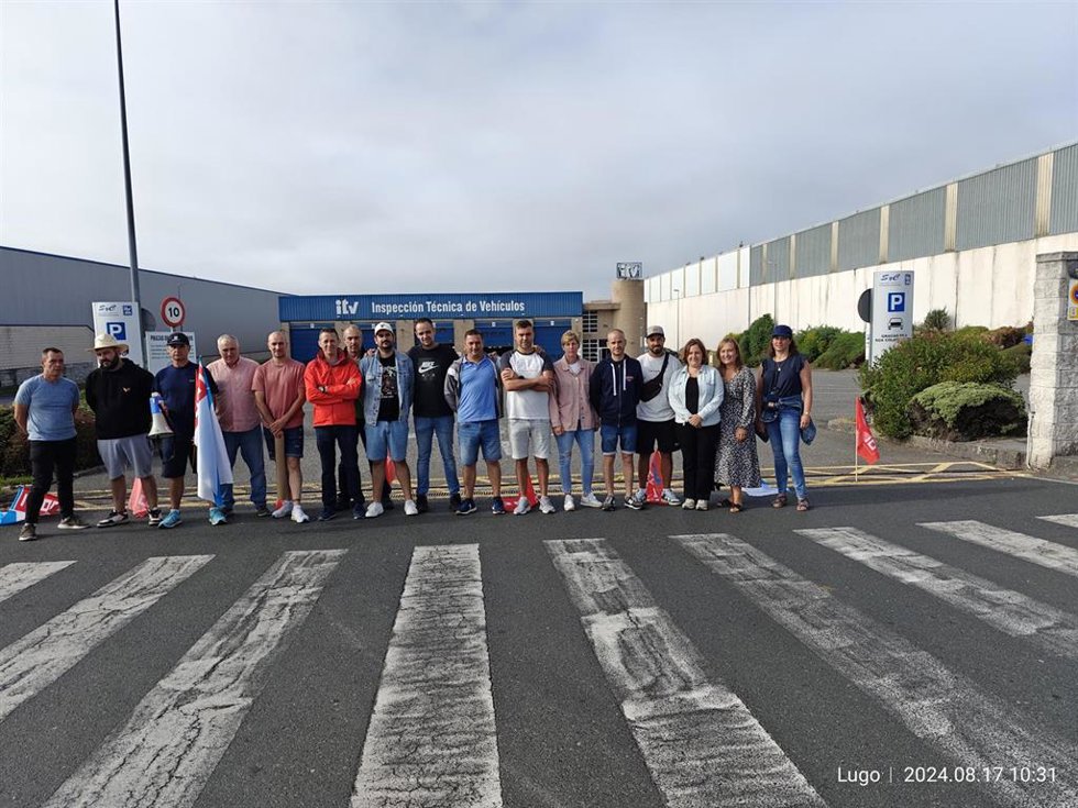 Segunda jornada de la huelga de los trabajadores de las ITVs gallegas