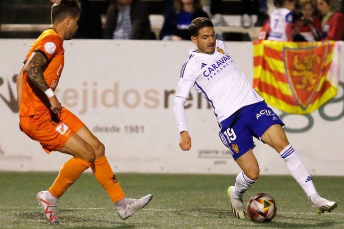 Archivo - Manu Vallejo, durante un partido con el Real Zaragoza