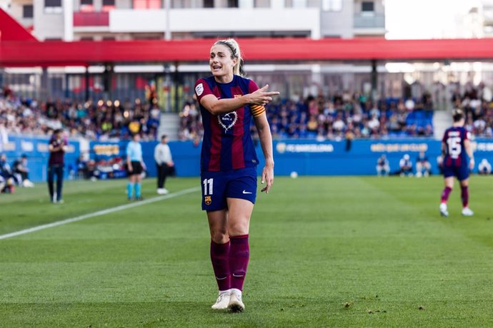 Archivo - Alexia Putellas durante un partido del FC Barcelona en la Liga F 23-24