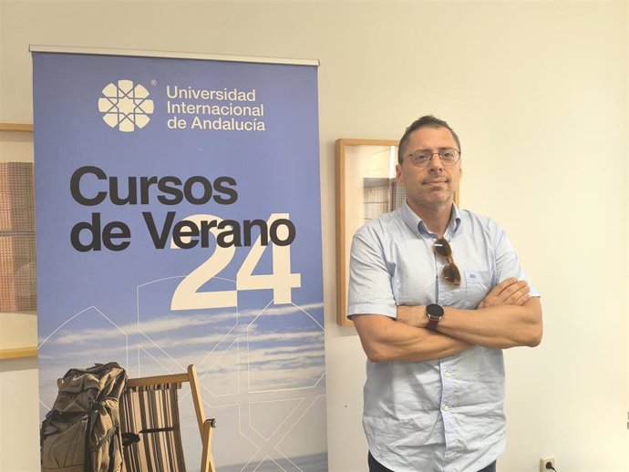 El Licenciado En Ciencias Biológicas Y En Tecnología De Los Alimentos Y Doctor De Nutrición Y Bromatología En La Universidad De Córdoba (UCO), Fernando Pérez Rodríguez, En La Sede De La UNIA En Baeza (Jaén).