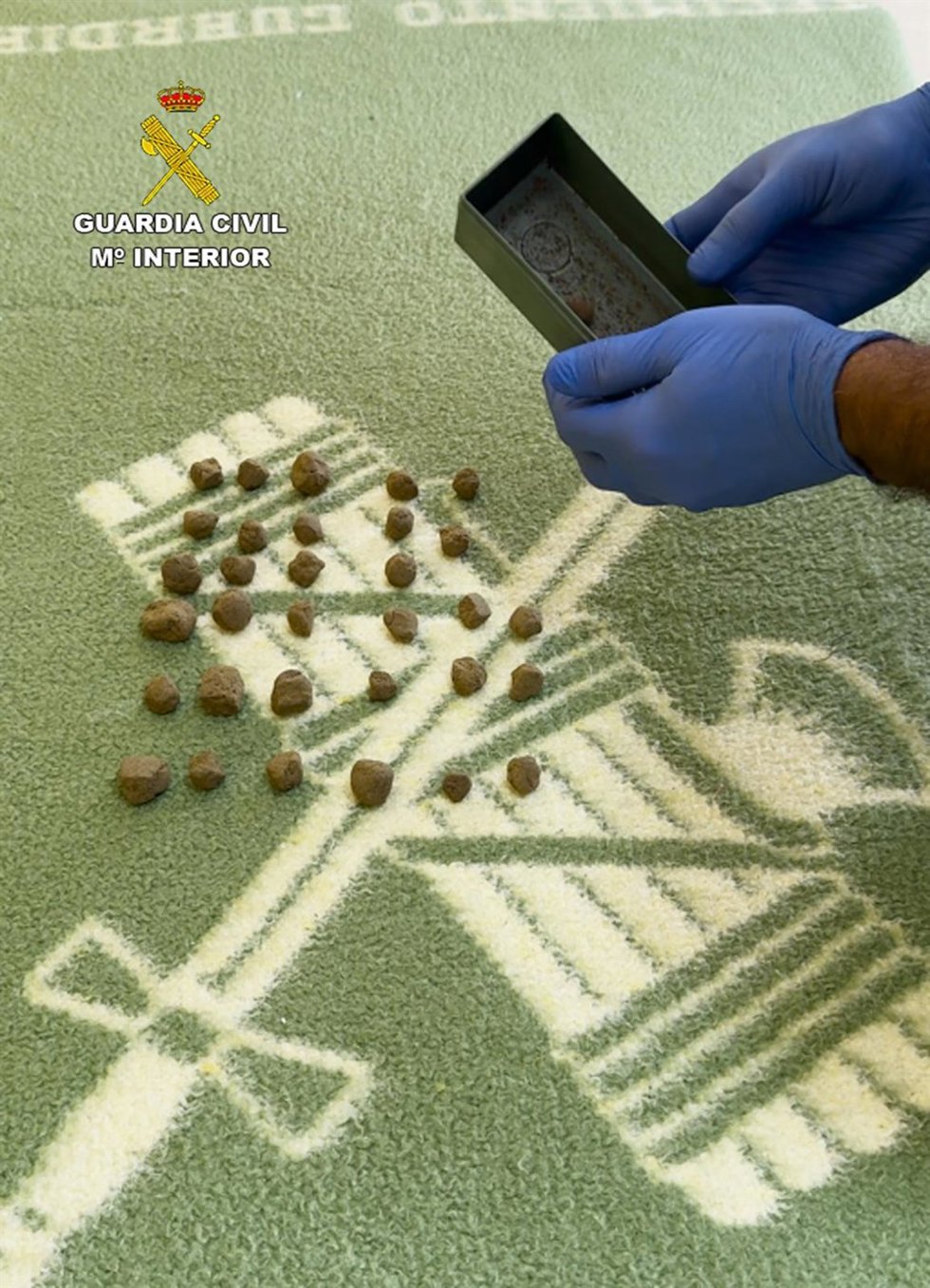 Droga intervenida al arrestado