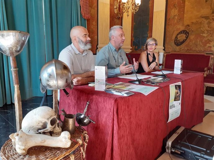 Un momento de la presentación del espectáculo de Bambalúa Teatro.