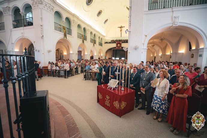 Celebración del Rocío Chico en el interior del Santuario de la Virgen del Rocío.