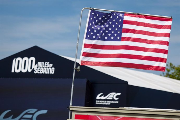 Archivo - Ambiance, flag during the Prologue of the 2023 FIA World Endurance Championship, from March 11 to 12, 2023 on the Sebring International Raceway in Sebring, Florida, USA - Photo Julien Delfosse / DPPI