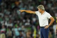 Pellegrini elude hablar de la posible llegada de Vitor Roque al Betis