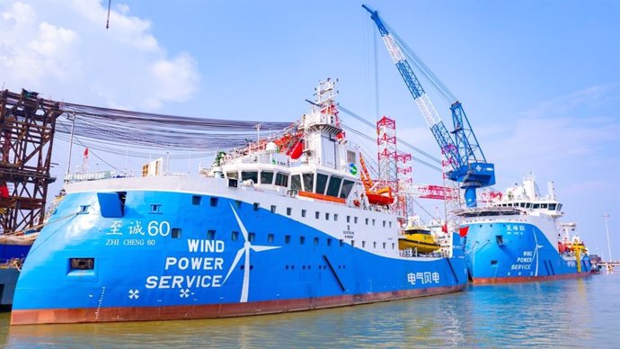 The active wave compensation trestle equipped on the two wind power operation and maintenance motherships, Asia’s first wind power SOVs delivered, jointly developed by Shanghai Electric and Shanghai Zhenhua Heavy Industries has broken through a technical 