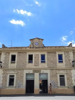 Nuevo reloj en la estación de Inca tras 80 años