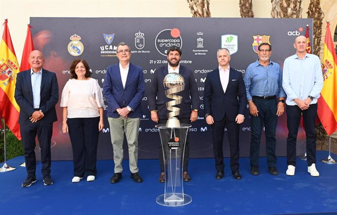 El Jefe Del Ejecutivo Regional, Fernando López Miras, Preside El Sorteo De Emparejamientos De La Supercopa Endesa Murcia 2024