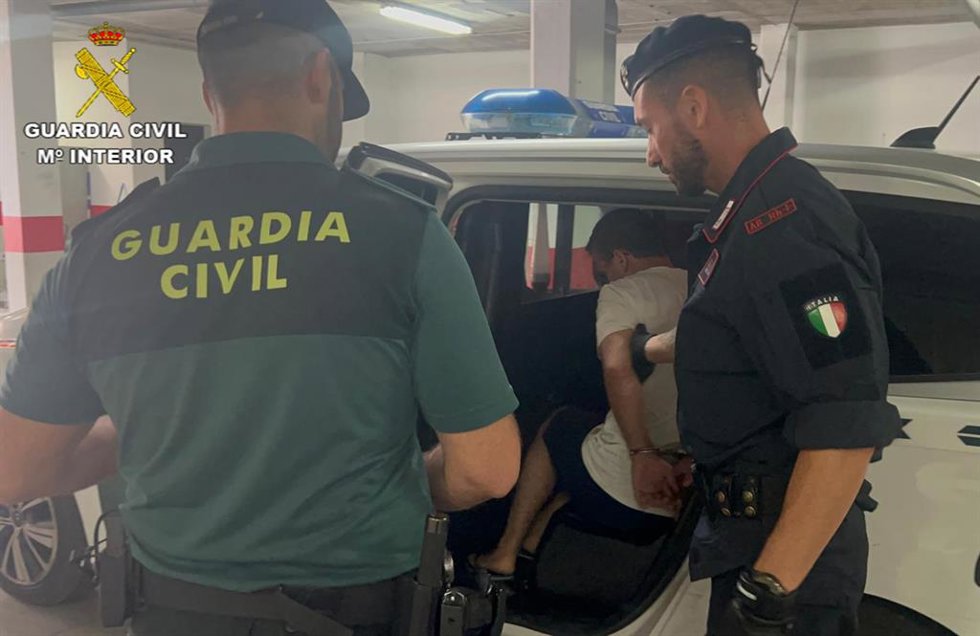 Uno de los detenidos por presuntamente robar en comercios de Calvi
