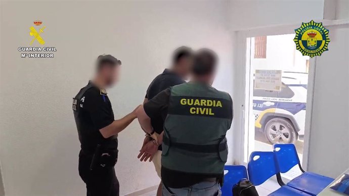 Detenido por atropellar al propietario de una finca agrícola en la que robó a un perro