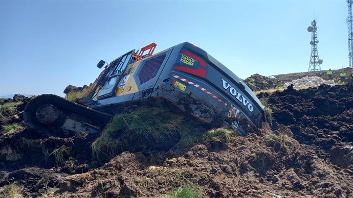 Accidente de la maquinaria que trabaja en las obras del polígono eólico de El Escudo.