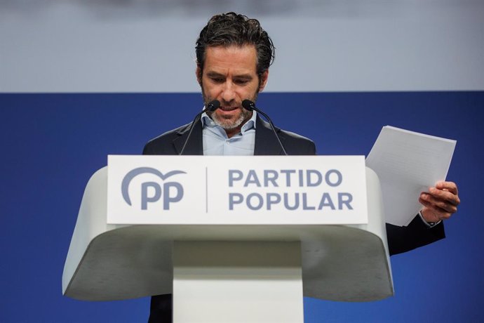 Archivo - El portavoz del PP, Borja Sémper, durante una rueda de prensa posterior a la reunión del Comité de Dirección del Partido Popular, en la sede nacional del PP, a 15 de julio de 2024, en Madrid (España). La comparecencia ha tenido lugar en medio de