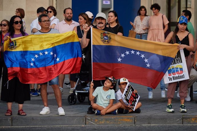 Protesta en Pamplona en favor de la oposición venezolana