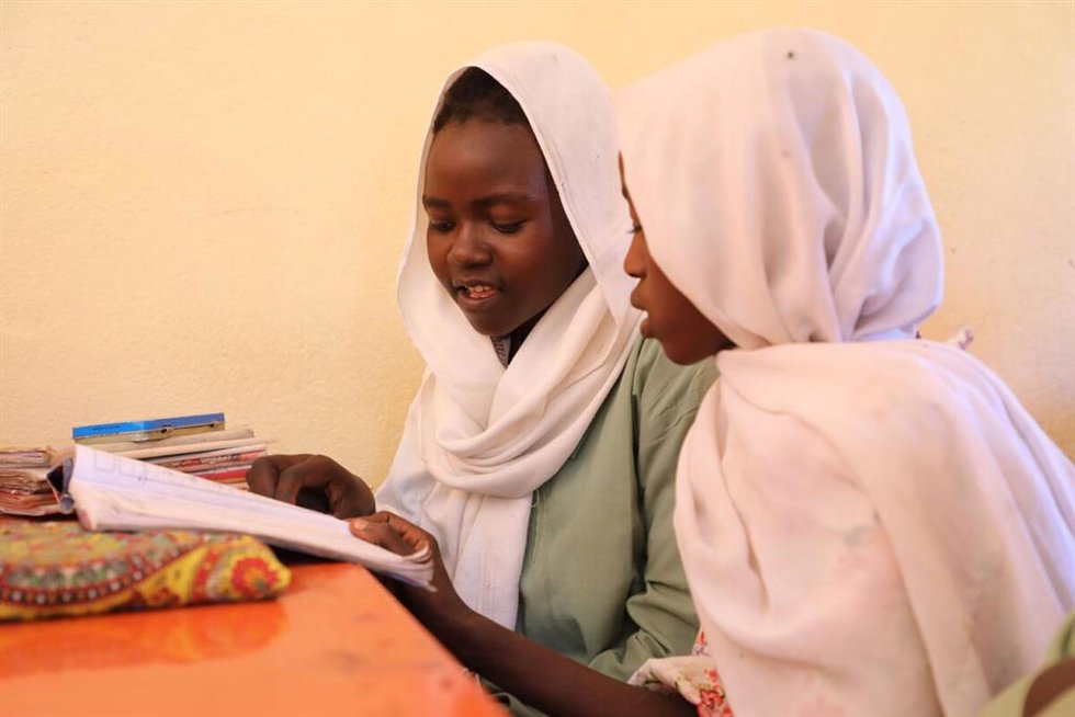World Vision renueva aulas y oficinas de profesores para fomentar la educación en Sudán