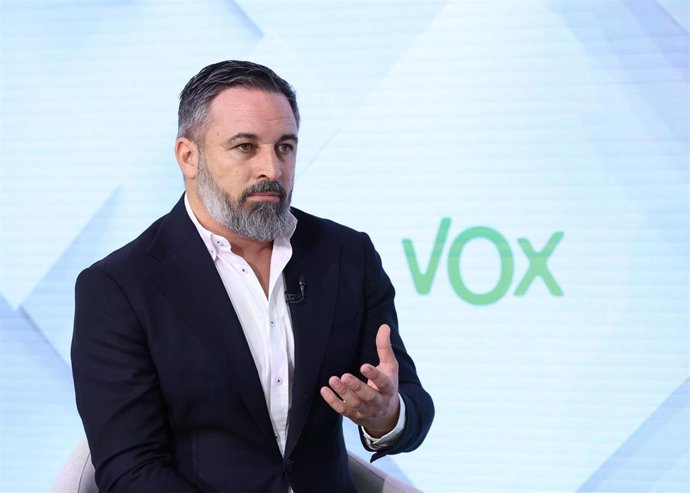 El líder de VOX, Santiago Abascal, durante una entrevista para Europa Press, en la sede de Vox, a 1 de agosto de 2024, en Madrid (España). Santiago Abascal es, desde septiembre de 2014, líder del partido político Vox y desde 2019, miembro del Congreso de 