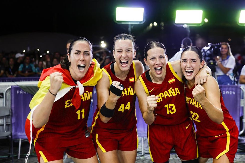 España avanza a semifinales en el Europeo femenino de baloncesto 3x3.