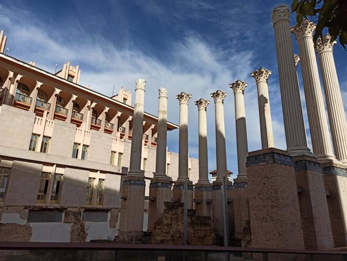 Archivo - El Ayuntamiento de Córdoba, situado junto al Templo Romano. Imagen de archivo. 