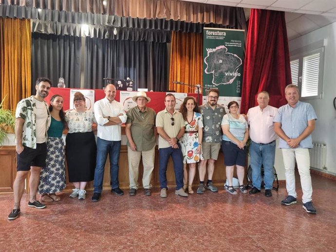 Visita del delegado de la Junta en Talavera de la Reina, David Gómez a Forestera.