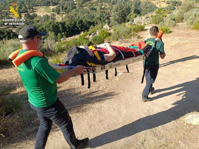 Rescatado una senderista alemana herida en la zona del Charco de la Rana (Ávila).