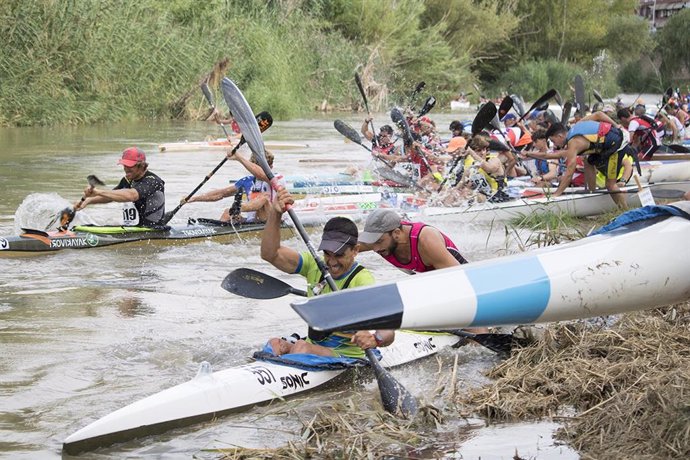 Momento de la salida del XXV Descenso Internacional del Cinca.