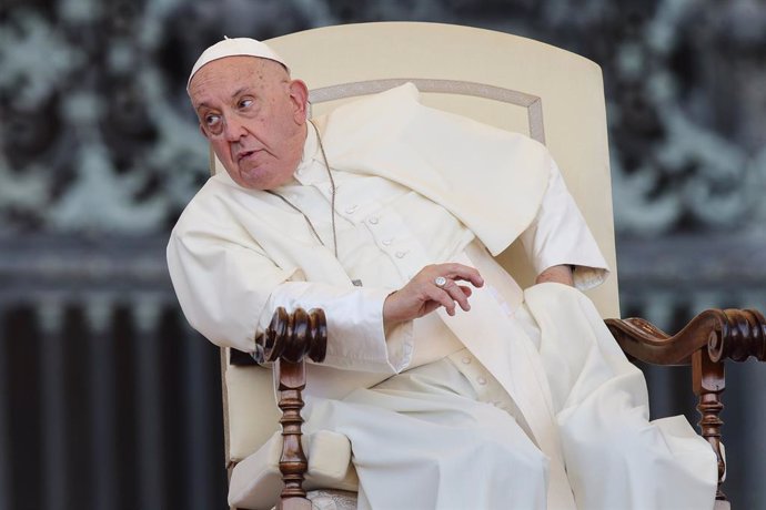 30 July 2024, Vatican, Vatican City: Pope Frances addresses Pilgrims by Coetus Internationalis Ministrantium (altar boys and girls) at St. Peter's Square, Vatican City. Photo: Evandro Inetti/ZUMA Press Wire/dpa