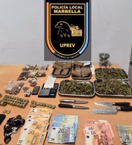 Objetos, dinero y droga intervenidos en operaciones de la Policía Local de Marbella