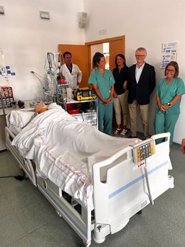 El aula de simulación usa maniquíes adaptados para la realización de procedimientos e intervenciones sanitarias de simulación.