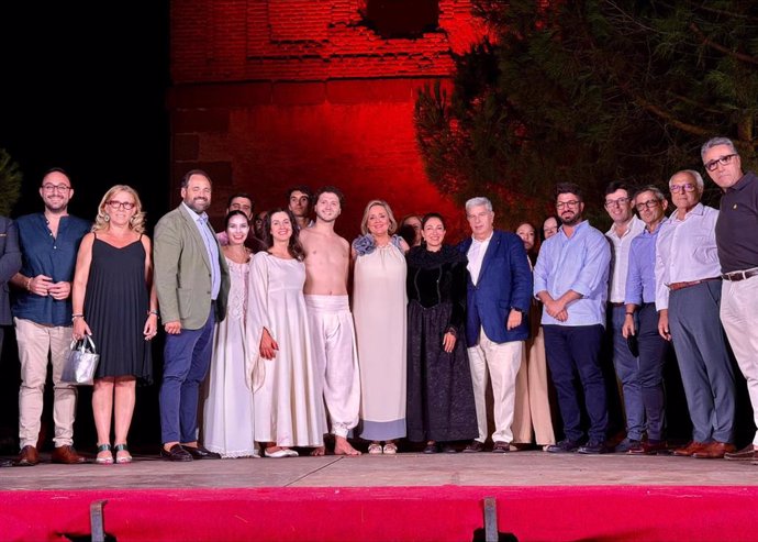 Foto de familia del cierre del Festival Celestina.