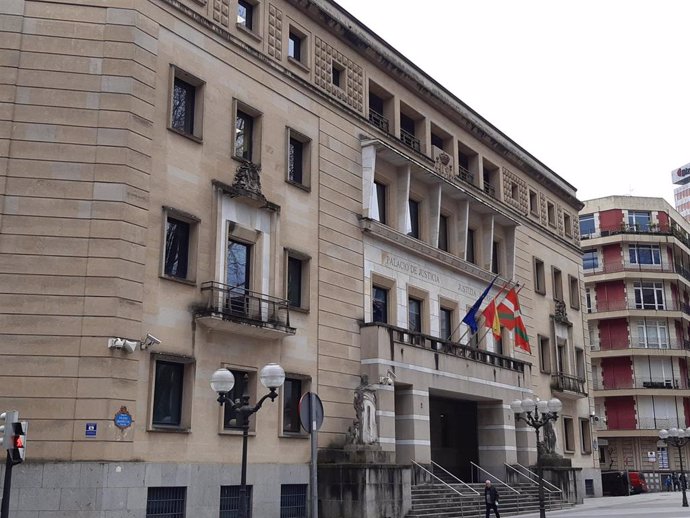 Archivo - Edificio del Tribunal Superior de Justicia del País Vasco en Bilbao.