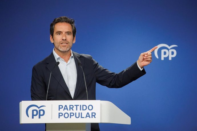 El portavoz del PP, Borja Sémper, durante una rueda de prensa posterior a la reunión del Comité de Dirección del PP, en la sede de la calle Génova, a 26 de agosto de 2024, en Madrid (España).