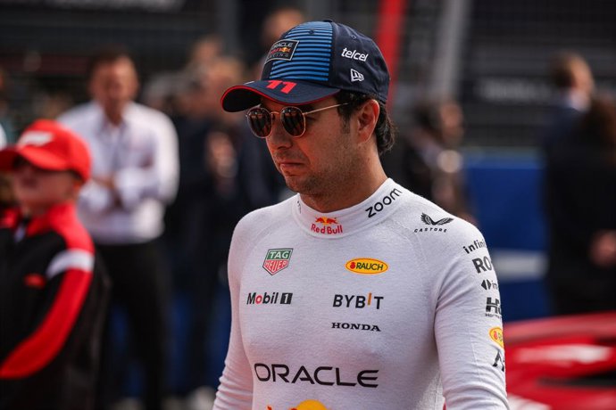 PEREZ Sergio (mex), Red Bull Racing RB20, portrait during the Formula 1 Heineken Dutch Grand Prix 2024.