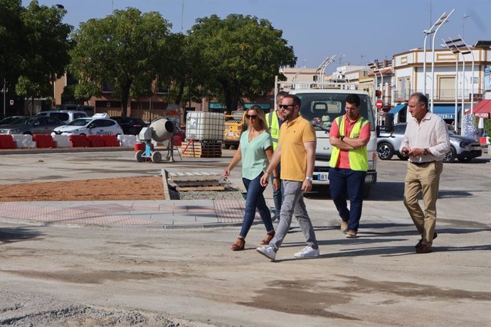 Visita de la alcaldesa a las obras de la calle Silos