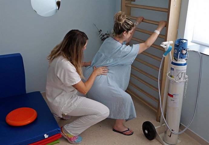 Imagen de la sala diseñada para aliviar el dolor de las mujeres en preparto